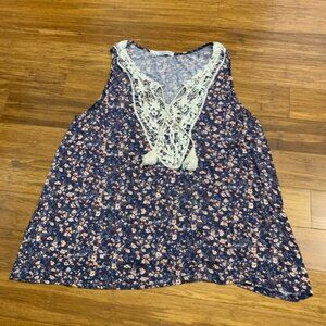 maurices Womens Blue Floral Lace‎ Up Tank Top Size 2x Lightweight Tassels Summer